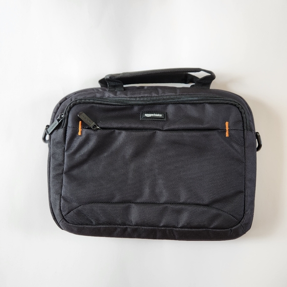 Amazon Basics 11.6-Inch Laptop and iPad Tablet Shoulder Bag Carrying Case, Black - Picture 8 of 12